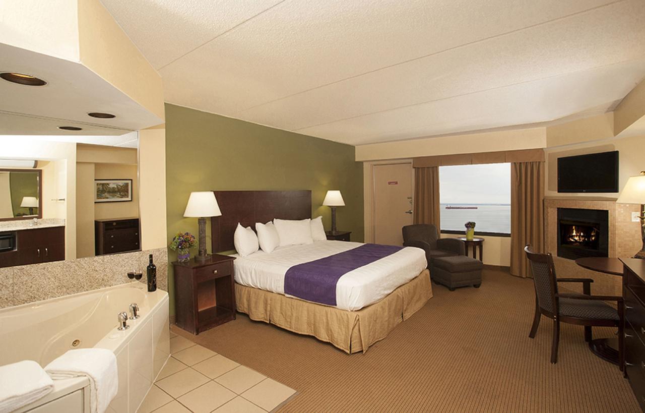 Edgewater Waterpark Hotel Duluth Ngoại thất bức ảnh